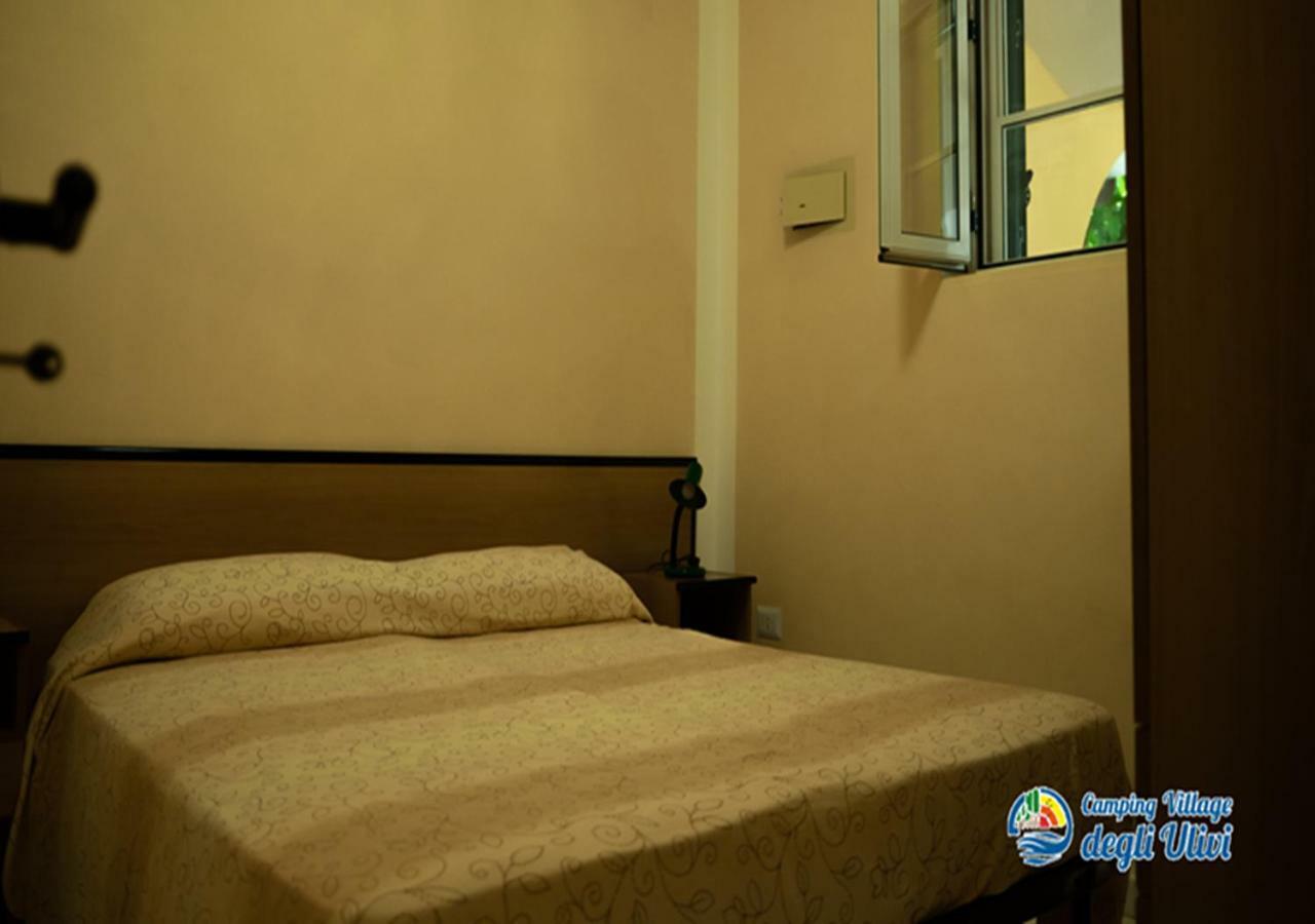 Camping Village Degli Ulivi Mattinata Eksteriør bilde